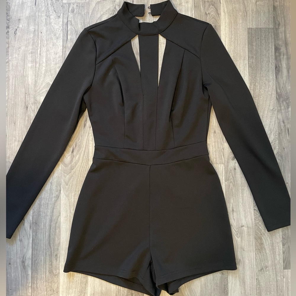 Black long Sleeve Jumpsuit/Romper
